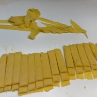 可能是義大利麵的圖像