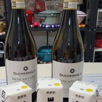 可能是葡萄酒和文字的圖像