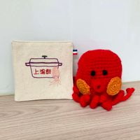 可能是蕾絲和文字的圖像