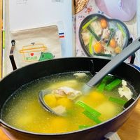 可能是火鍋、豆腐、粥、拉麵和文字的圖像