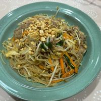 可能是拉麵、炒麵和麵的圖像