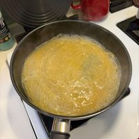 可能是義大利麵的圖像