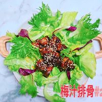 可能是豆腐和顯示的文字是「梅汁排骨#27 #27 」的圖像