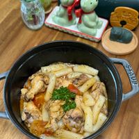 可能是義大利麵、豆腐和文字的圖像