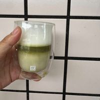 可能是甜點、咖啡和咖啡杯的圖像