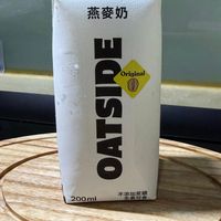 可能是飲料、燕麥餅乾和文字的圖像