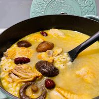 可能是粥、豆腐、香菇和文字的圖像