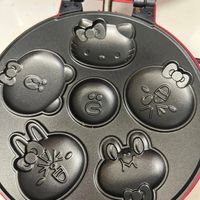 可能是鬆餅機和文字的圖像
