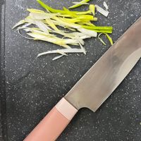 可能是刀和食物的圖像