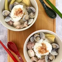 可能是豆腐、拉麵、粥和文字的圖像