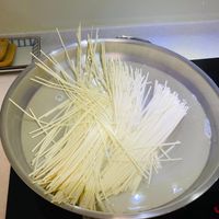 可能是義大利麵和麵的圖像