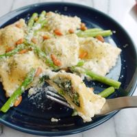 可能是義大利麵的圖像