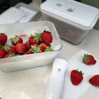 可能是草莓和文字的圖像