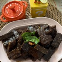可能是肉排和豆腐的圖像