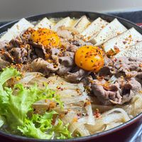 可能是火鍋、豆腐、拉麵和麵的圖像