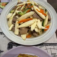 可能是燉小牛膝和豆腐的圖像