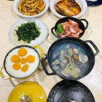 可能是粥、火鍋、豆腐和文字的圖像