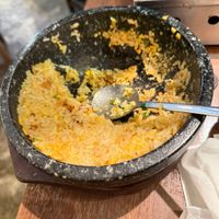 可能是水波蛋、西班牙大鍋飯和炒飯的圖像