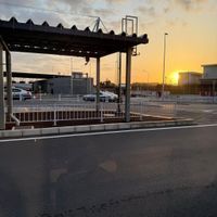 可能是暮光和道路的圖像