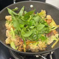 可能是食物、紫蘇和顯示的文字是「 FAng FAng 」的圖像