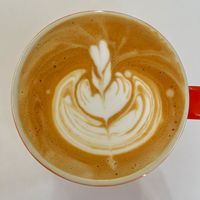 可能是咖啡和咖啡杯的圖像