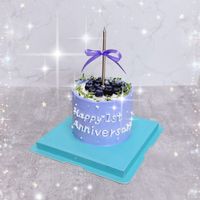可能是滿天星、勿忘草和顯示的文字是「 Happy"ls Anniver Ist Anniversa? 」的圖像