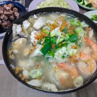 可能是麵、粥和火鍋的圖像