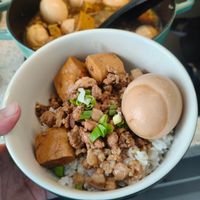 可能是拉麵、粥、水波蛋和豆腐的圖像