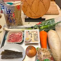 可能是豆腐、火鍋、香菇和文字的圖像
