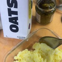 可能是顯示的文字是「 Barista S CEa Blend Blend O1O 1L 無添加募糖 製 植物成/ 」的圖像