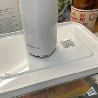 可能是顯示的文字是「 oл お 標 紅 ZWILLING ZWILLING ቃራር 」的圖像