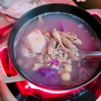 可能是豆腐、火鍋、粥和顯示的文字是「四神湯#33 」的圖像