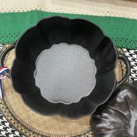 可能是顯示的文字是「 FABRIQUÉENFRANCE MADEINFRANCE MADE FABRIQUE EN FRANCE IN FRANCE C ! ャンル」的圖像