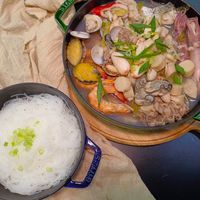 可能是豆腐、粥、麵和火鍋的圖像