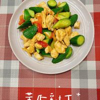可能是義大利麵、豆腐和文字的圖像