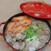 可能是粥、拉麵、火鍋和麵的圖像