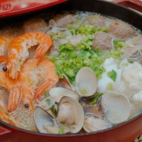 可能是火鍋、麵和粥的圖像