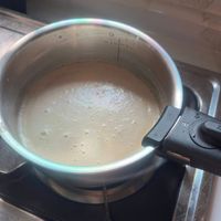 可能是起司火鍋和粥的圖像