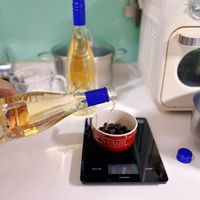 可能是咖啡機、泡茶器和文字的圖像