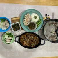 可能是麵、豆腐和火鍋的圖像