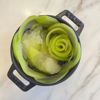 可能是蘋果和水果塔的圖像