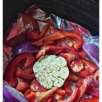 可能是食物和慢燉鍋的圖像