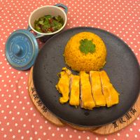 可能是‎炒飯、北非小米飯、印度香料飯、豆腐和‎顯示的文字是「 ‎ባበክ ant4S S 6 כסכסויב 0090 0၁၀၁‎ 」‎‎ 的圖像