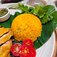 可能是北非小米飯、炒飯和印度香料飯的圖像