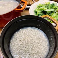 可能是火鍋、粥和豆腐的圖像