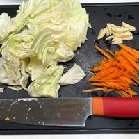 可能是刀和食物的圖像