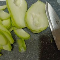 可能是刀和食物的圖像