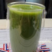 可能是飲料和水藻的圖像