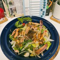 可能是麵、鯷魚和文字的圖像