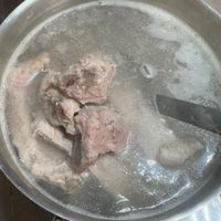 可能是粥、拉麵和燉小牛膝的圖像